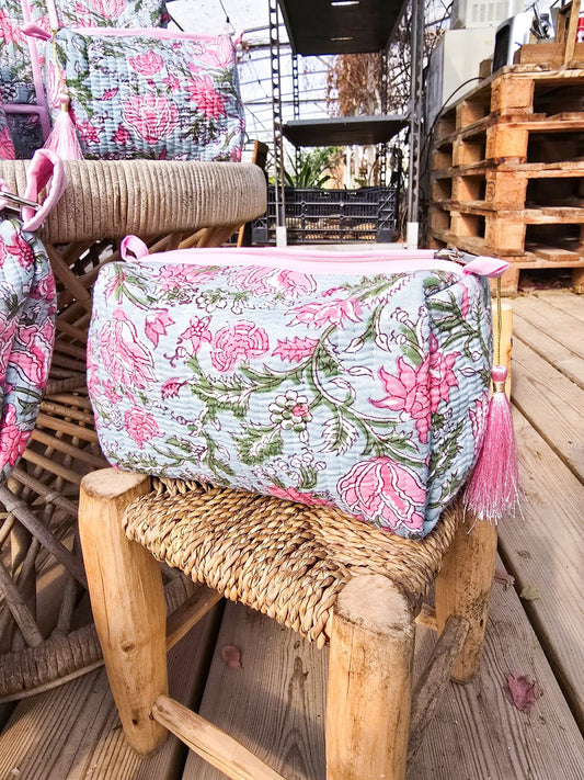 Floral Pink - תיק רחצה בנוני